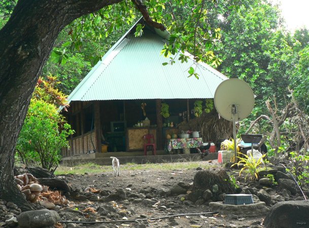 24- Une maison du village 